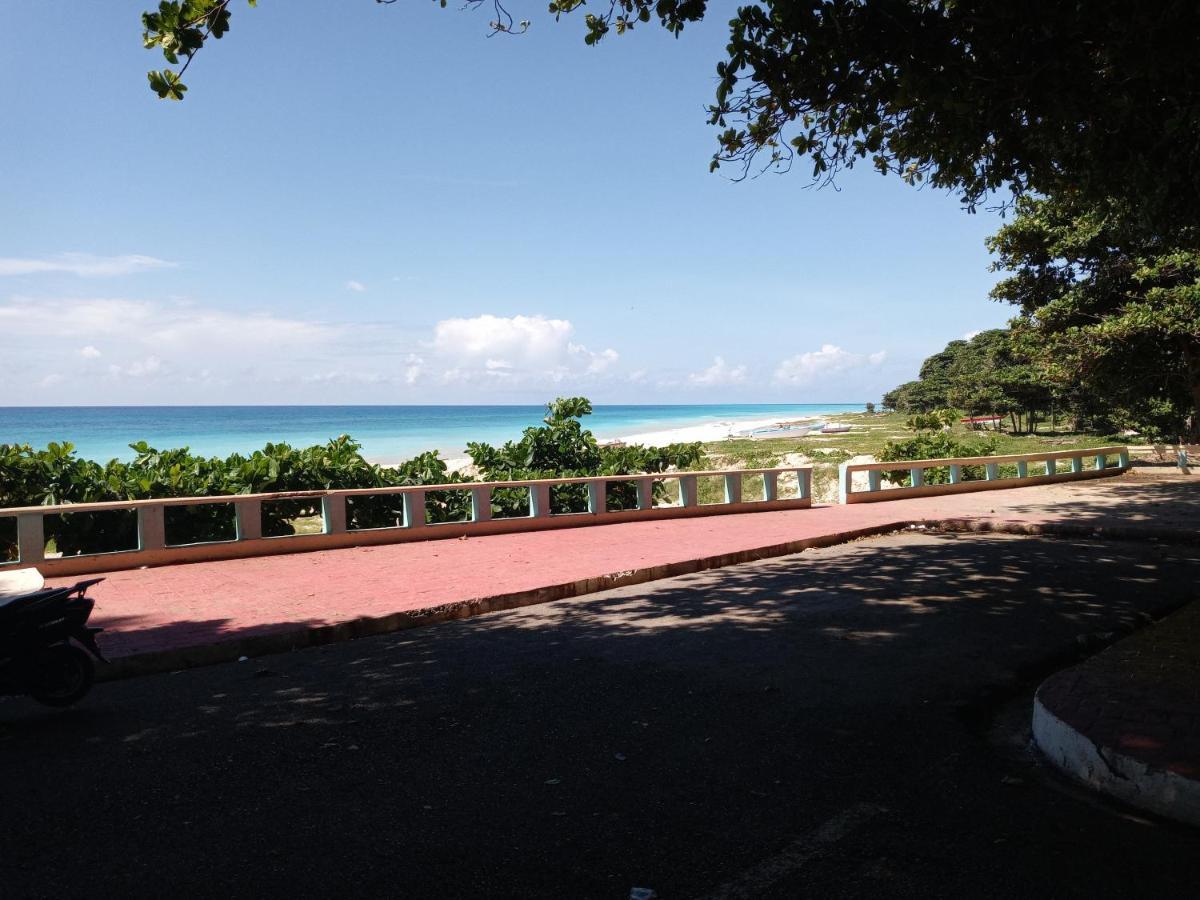 Beachfront Apartment, Quiet 4 Beds, 1 Bath, Ac, Wi-Fi, Hot Water, In Paraiso Near Los Patos Luaran gambar