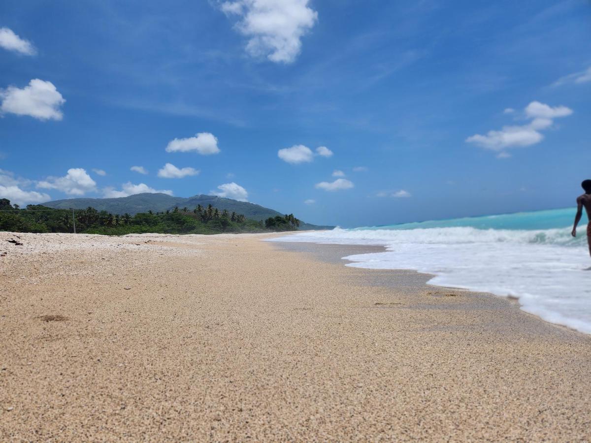 Beachfront Apartment, Quiet 4 Beds, 1 Bath, Ac, Wi-Fi, Hot Water, In Paraiso Near Los Patos Luaran gambar